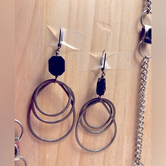 *3 for $20* Silver-Toned Drop Earrings w/Faceted Necklaces & Pins. - Picture 8 of 9